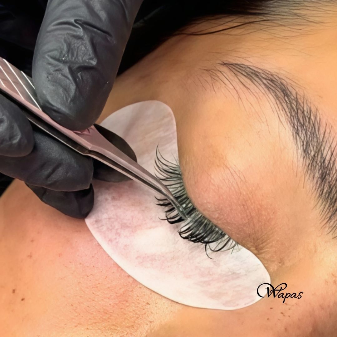 Retiro de extensiones de pestañas en San Isidro en Wapas San Isidro - servicio de cejas pestanas