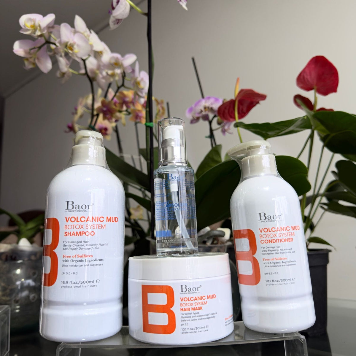 Foto real en Wapas del pack BAOR Volcanic Mud con shampoo, acondicionador y mascarilla y Absolute Hydration.