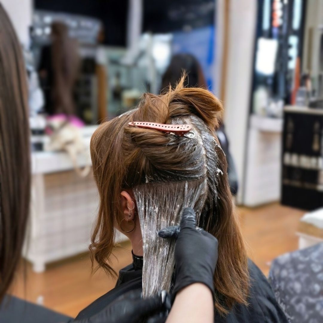 Tinte de raíces en San Isidro en Wapas San Isidro - servicio de cabello